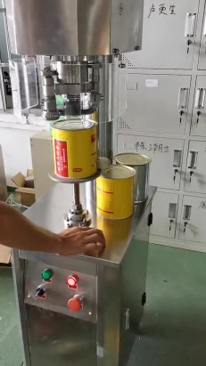 馬口鐵罐半自動(dòng)封罐機(jī)