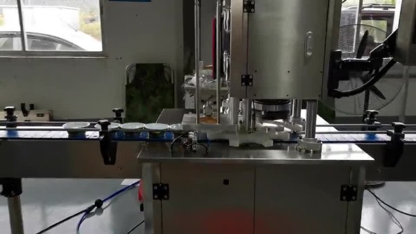 小金碗罐全自動封罐機(jī)