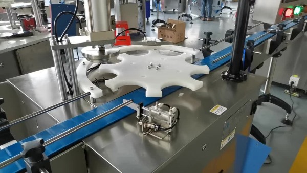 紙罐擴(kuò)口機和封罐機